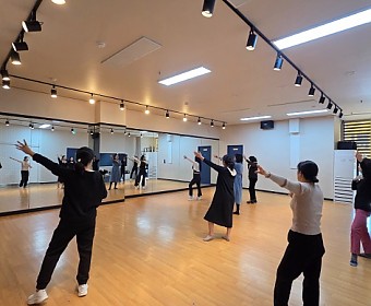 활동지원사 힐링동호회 "신나라 다방" 10월 요가 , 댄스